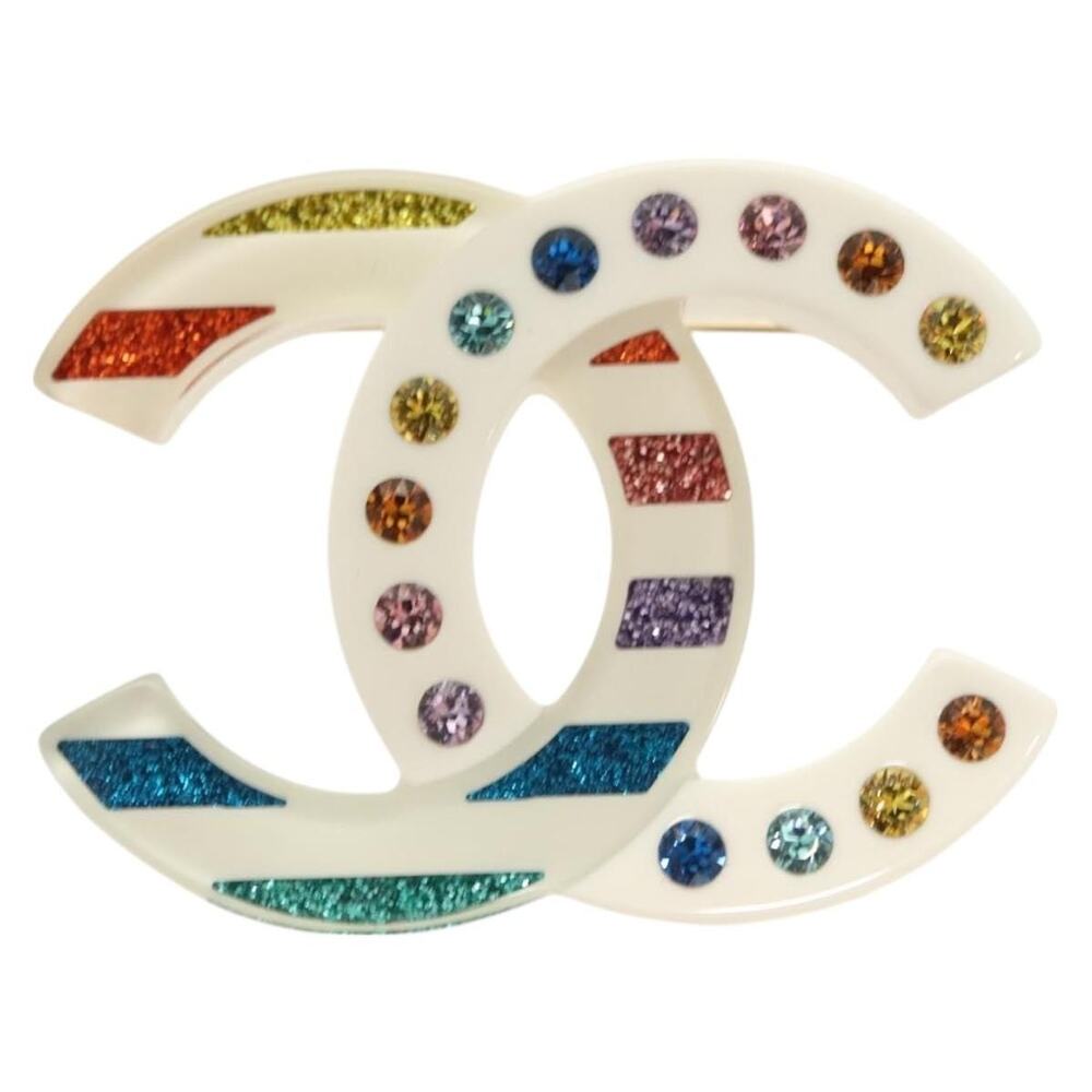 Chanel CC Logo Rhinestone Brooch White